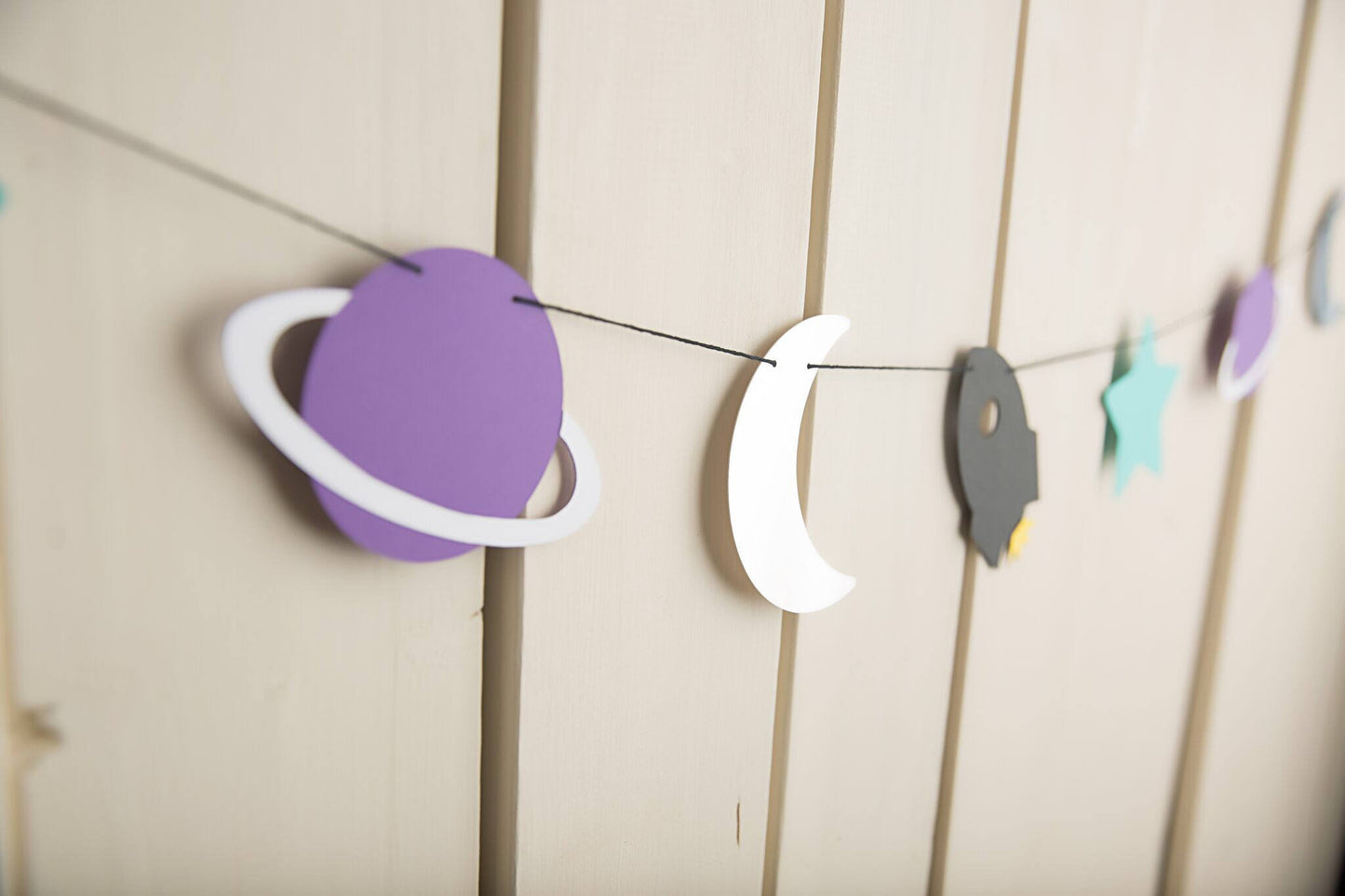 Space Garland - glitterpaperscissors