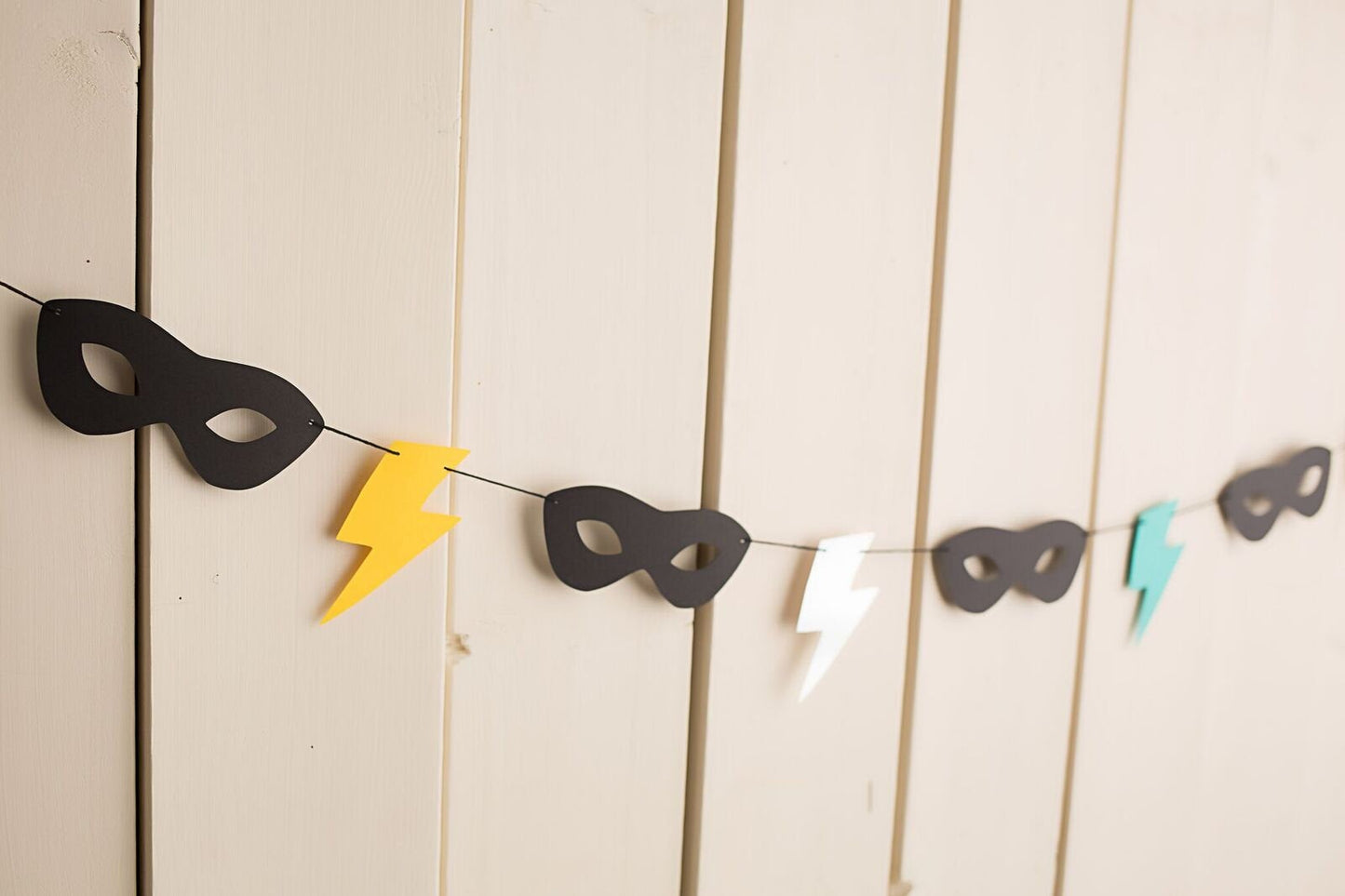 Super Hero Mask Garland - glitterpaperscissors