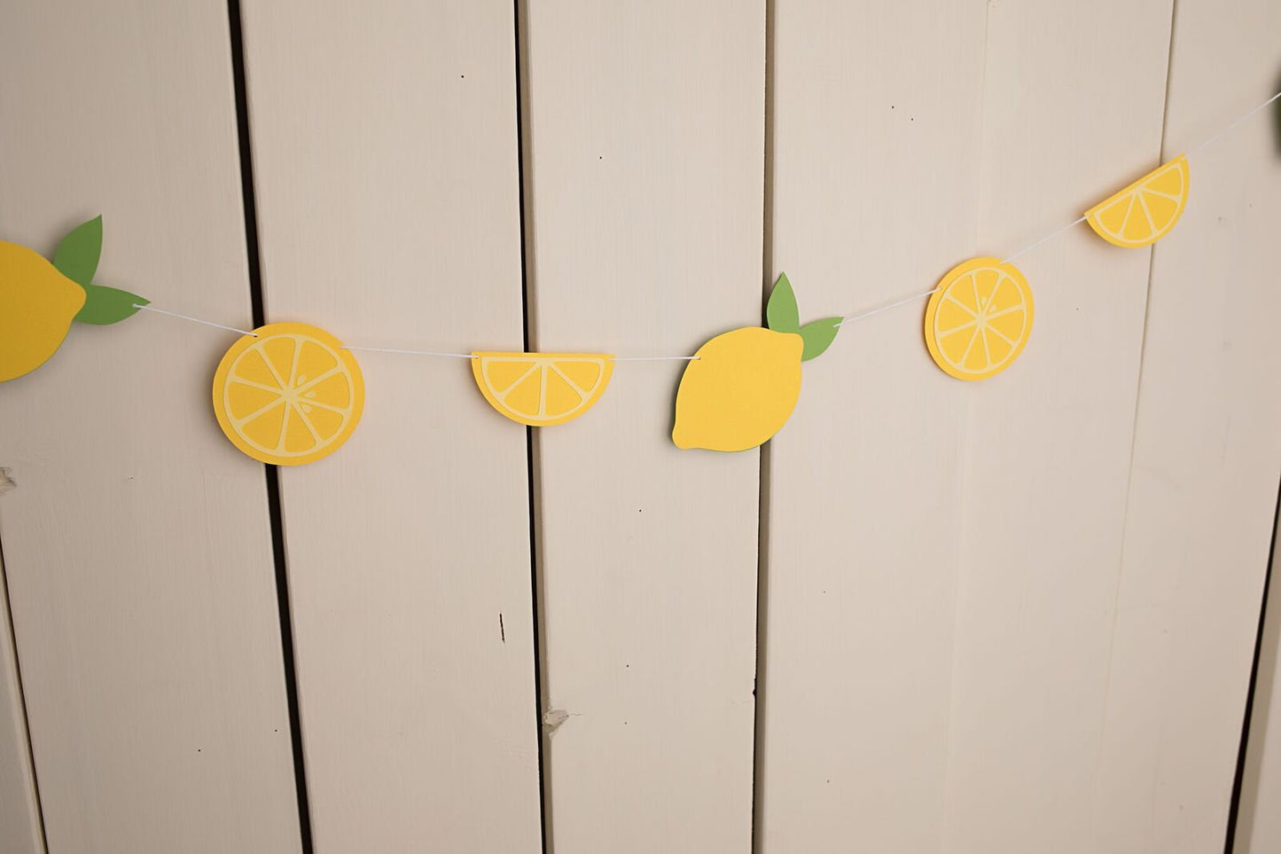 Lemon Garland - glitterpaperscissors