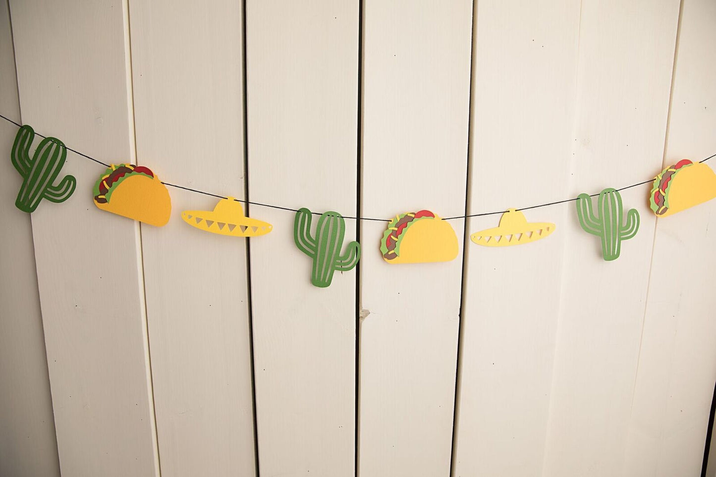 Fiesta garland - glitterpaperscissors