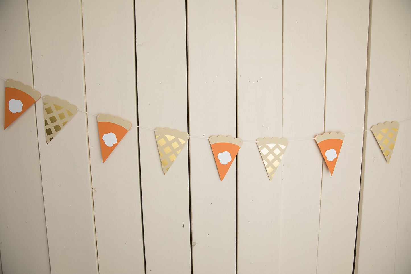 Pie Garland - glitterpaperscissors