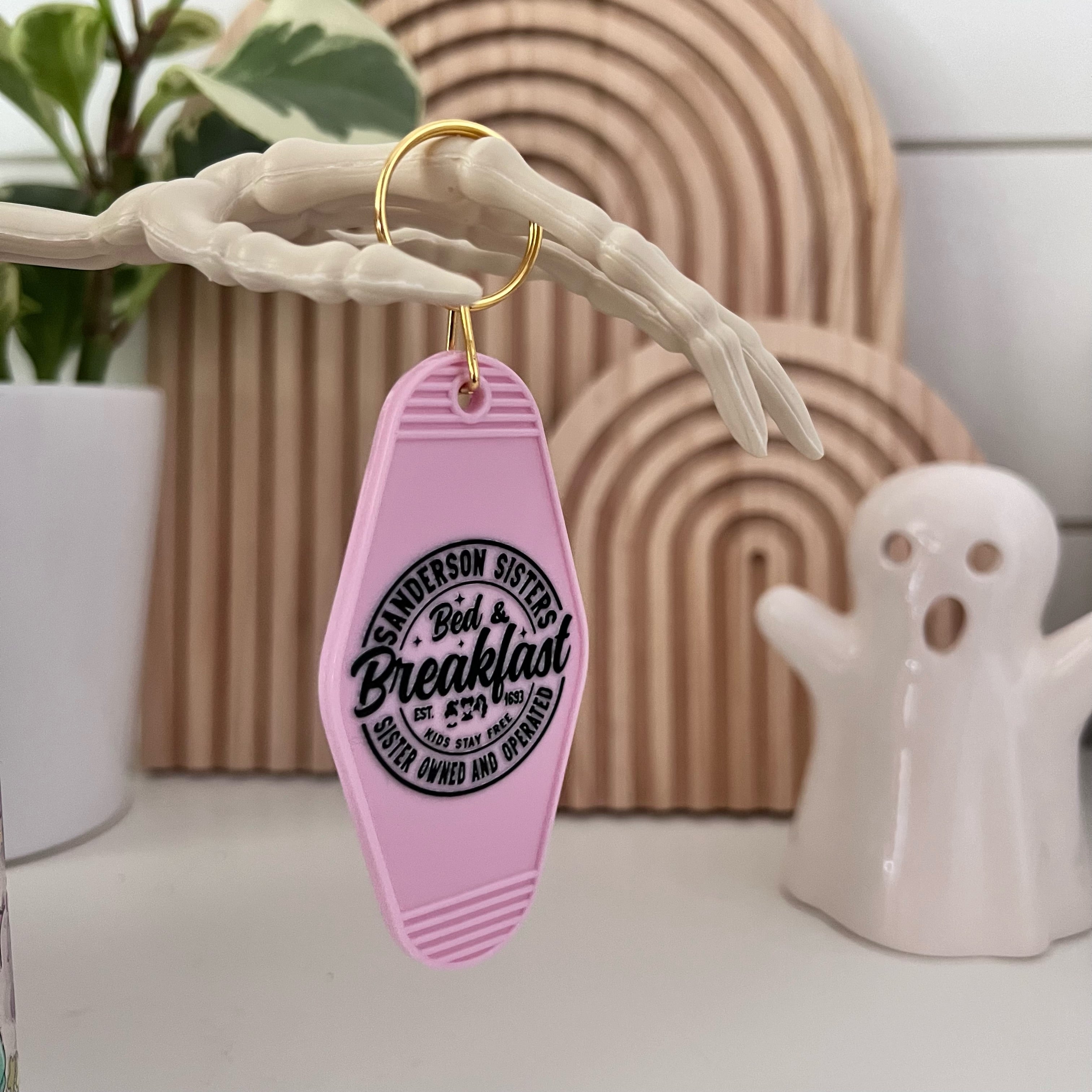Motel keychain store