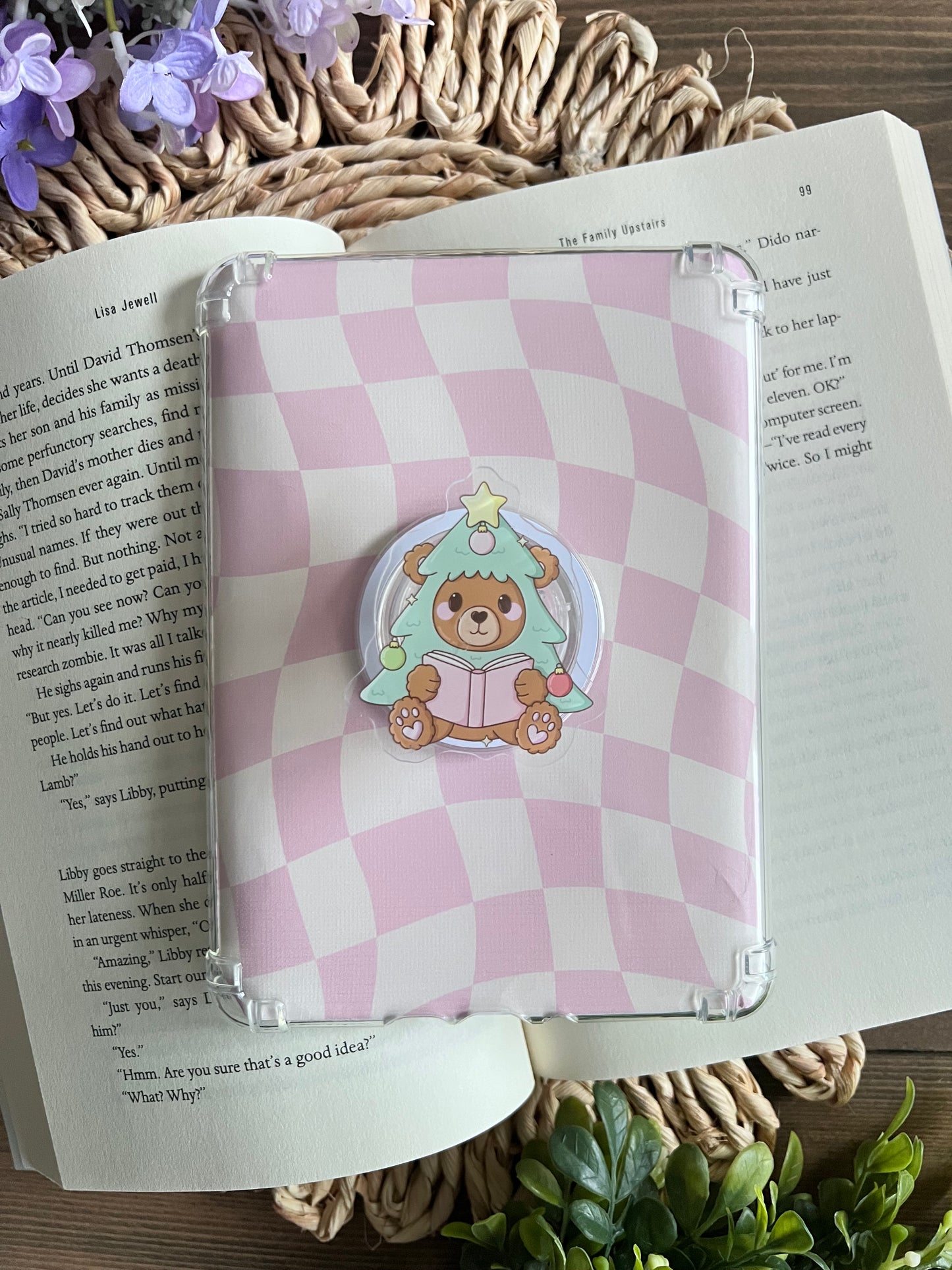 Beary Bookmas Kindle Grip