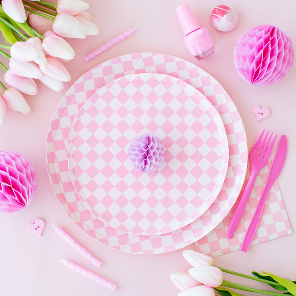pink checkered dinner plate table setting