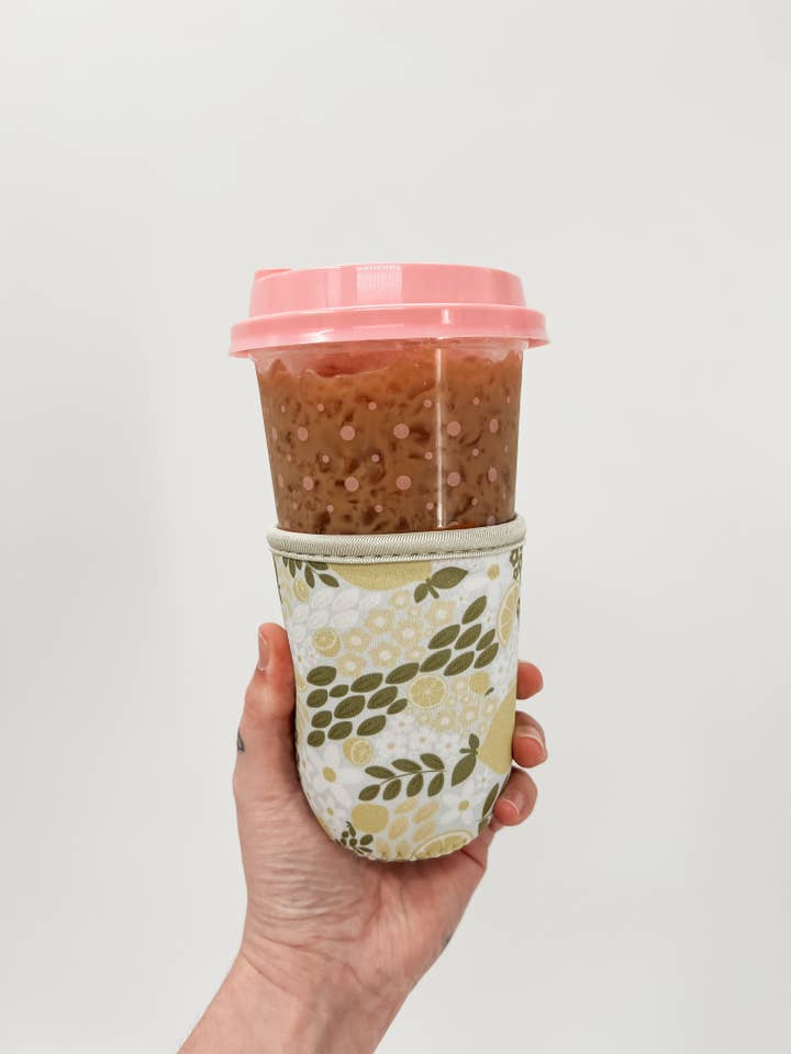 neoprene cold drink sleeve for 16-18oz cups in a lemon print