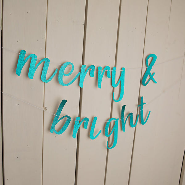 Merry & Bright Banner - glitterpaperscissors