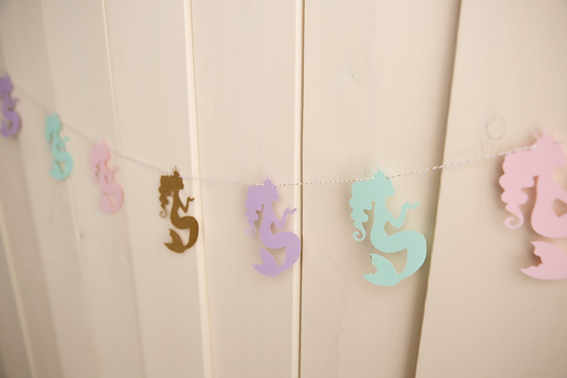 Mermaid Garland - glitterpaperscissors