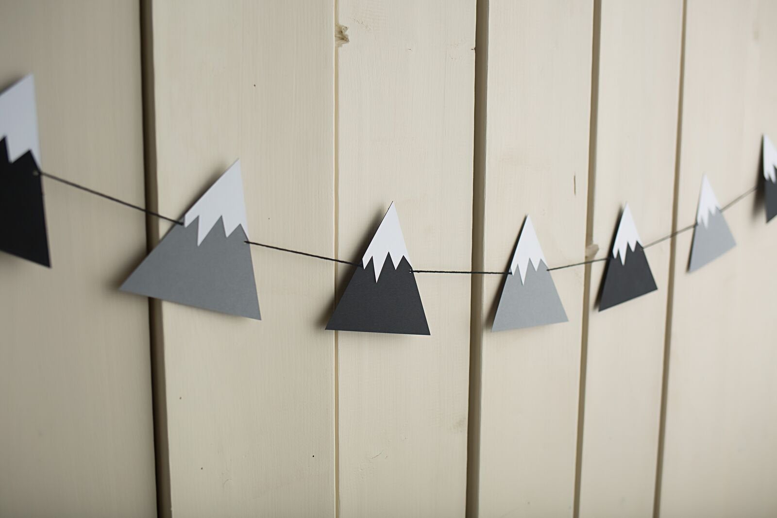 Snow Covered Mountain Garland - glitterpaperscissors