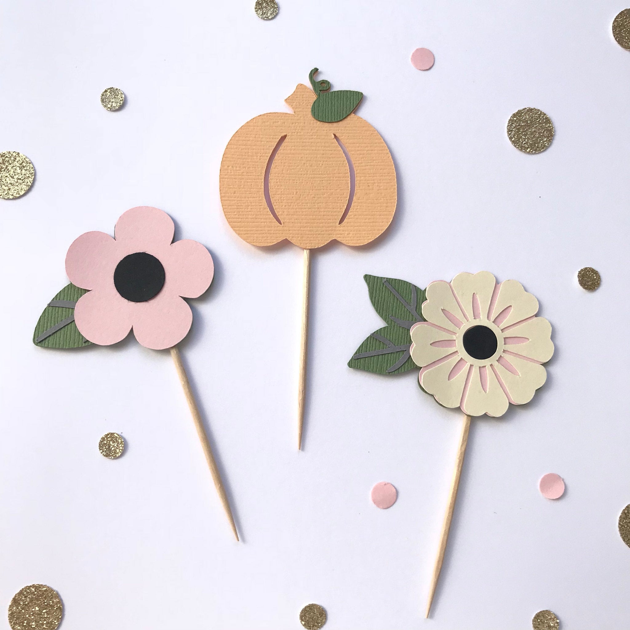 Floral Pumpkin Cupcake Toppers - glitterpaperscissors