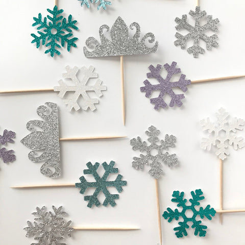 Frozen Snowflake Cupcake Toppers - glitterpaperscissors