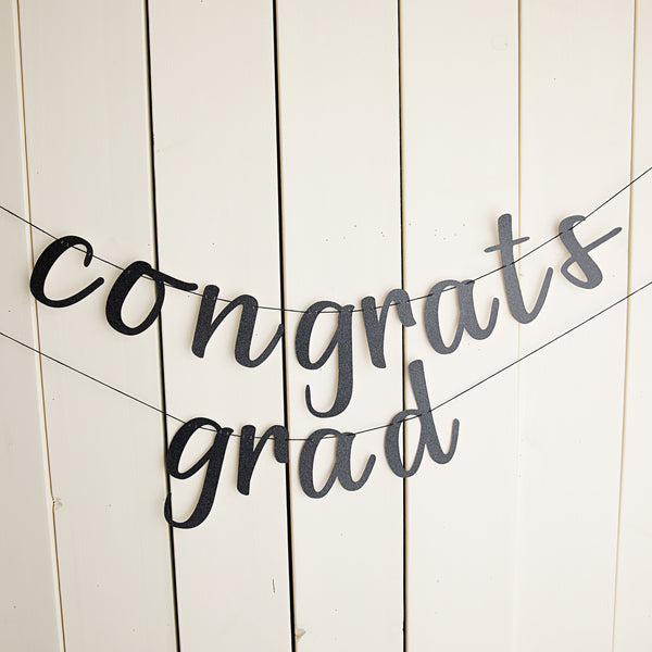Congrats Grad Banner - glitterpaperscissors
