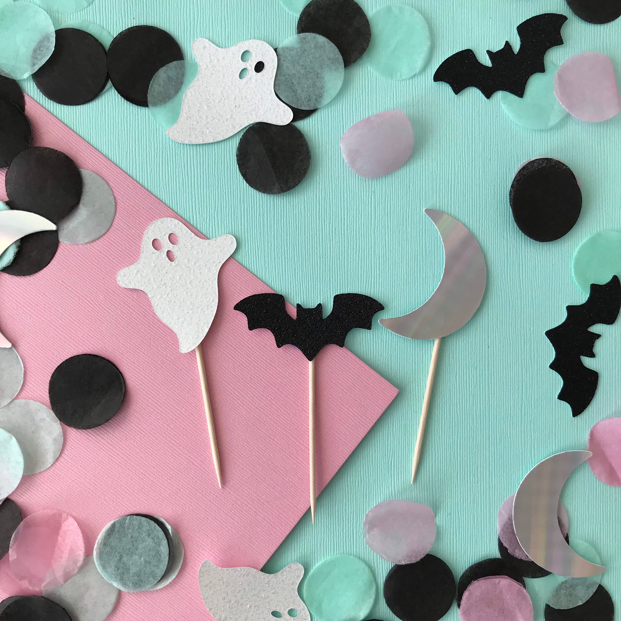 Halloween Cupcake Toppers - glitterpaperscissors